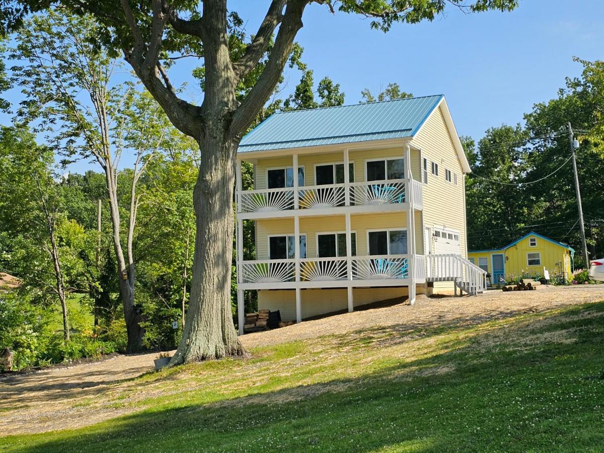 Seaside Lake-Front Cottage Madison المظهر الخارجي الصورة